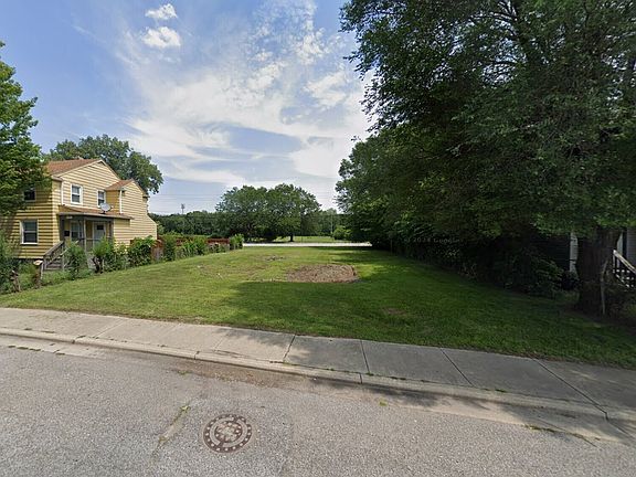 2nd image of 5945 S Wallace Rd