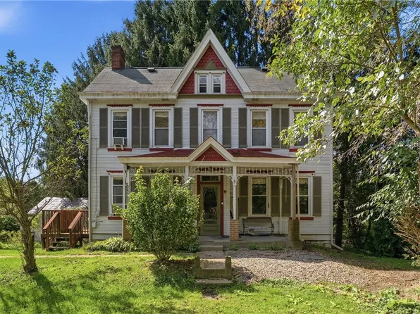 118 Saltarka Ln, Zelienople, PA 16063