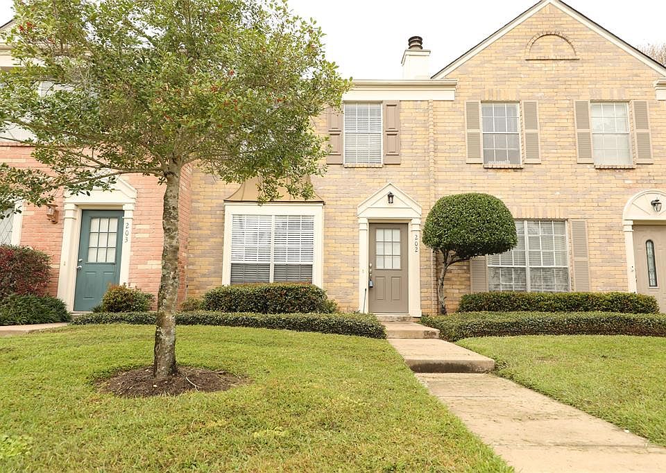 1st image of 2808 Grants Lake Blvd