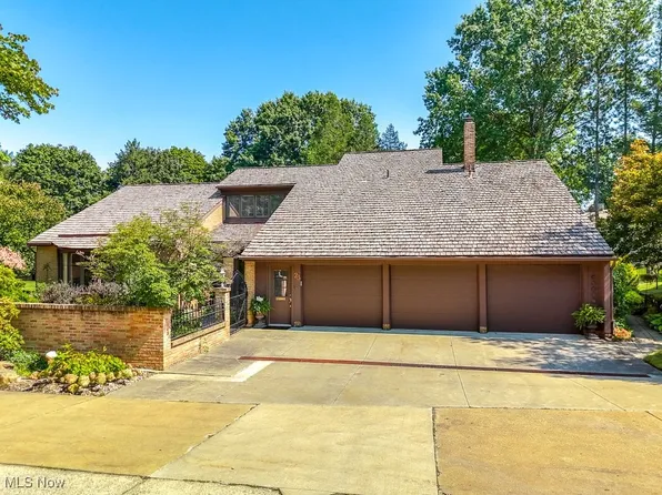 333 N Portage Path Unit 23, Akron, OH 44303