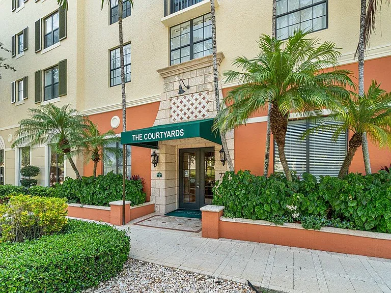 630 Sapodilla Ave #110 — Photo 22