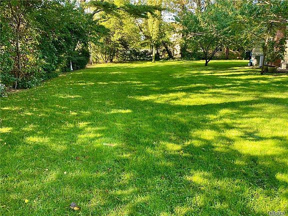 3rd image of 64 Saddle Ln