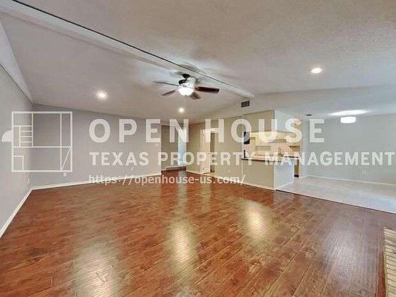 4th image of 7516 Mapleleaf Dr