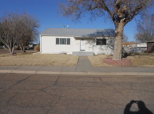 317 S Hudson Ave, Oakley, KS 67748