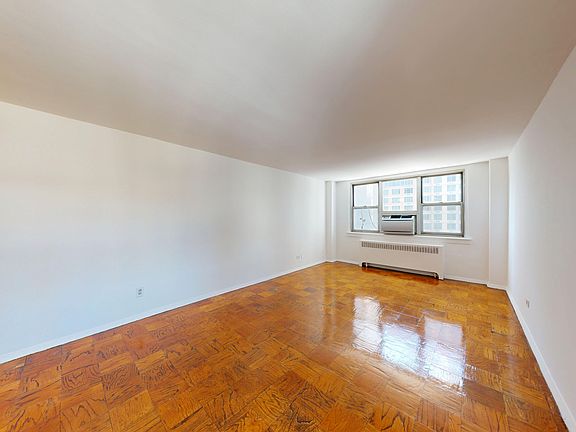 3rd image of 240 E 35th St APT 9L