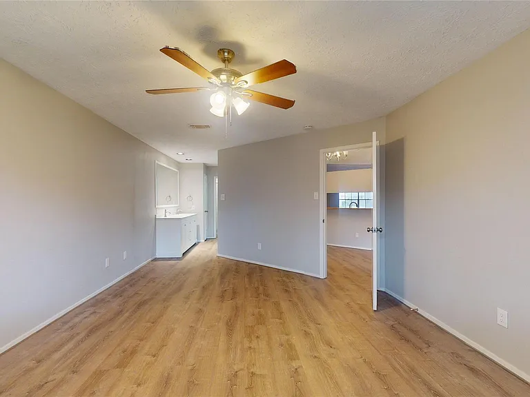 2331 Barrington Place Dr — Photo 22