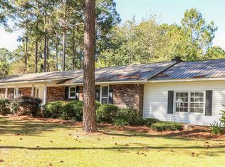 124 Bulldog Dr, Fitzgerald, GA 31750