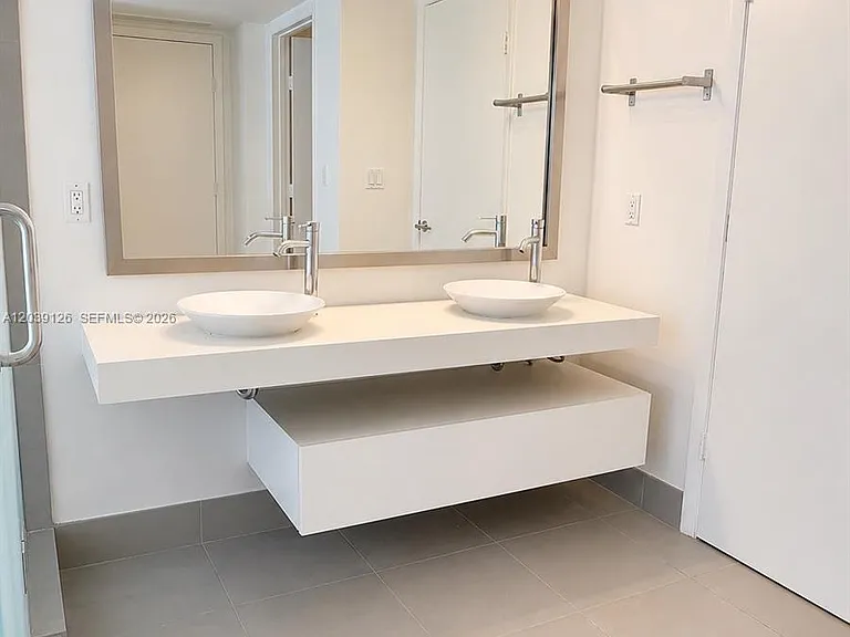 92 SW 3rd St #503 — Photo 19