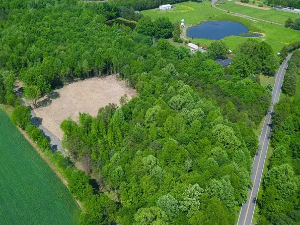 2740 Wyo Rd, Yadkinville, NC 27055