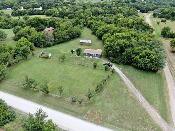 7400 High Meadow Rd, Noble, OK 73068