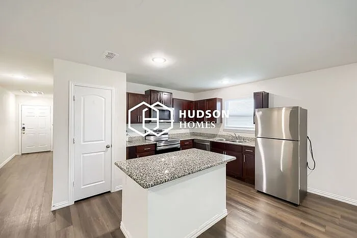 140 Loon Bay Dr — Photo 8