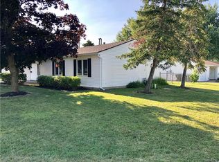 10 Fairview Dr, Depew, NY 14043