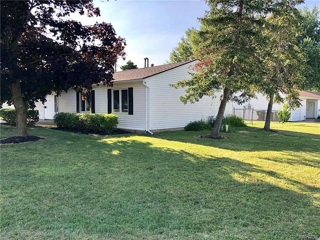 10 Fairview Dr photo 1