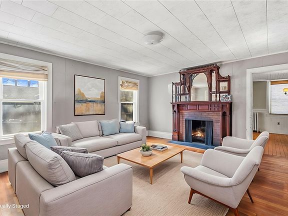 2nd image of 338 Spencer Rd