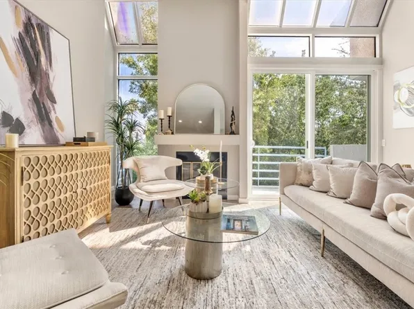 5151 Balboa Blvd Unit 303, Encino, CA 91316