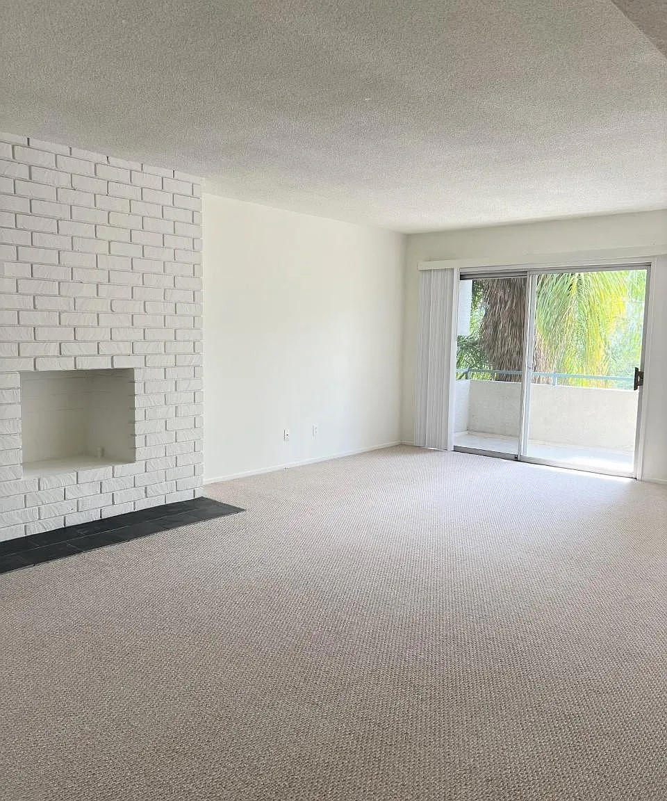 2 bed, $3,500 — Photo 1