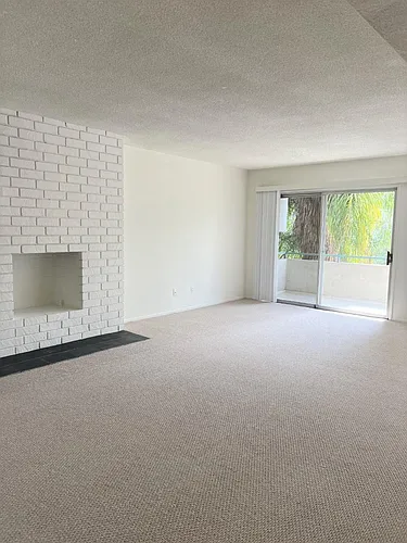 801 S Lucerne Blvd #405 Photo 1