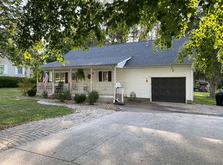 103 Tuttle Dr, Harrisburg, IL 62946
