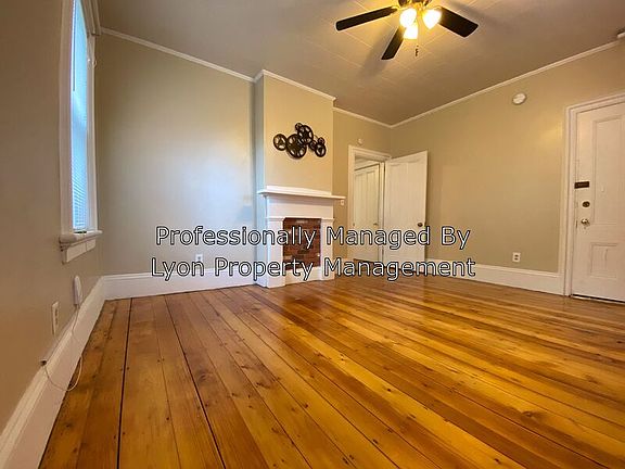 2nd image of 1672 Lonsdale Ave Floor 1