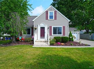 120 Cloverside Ct, West Seneca, NY 14224