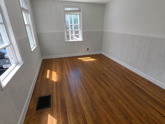 2nd image of 34 Grove St #Q