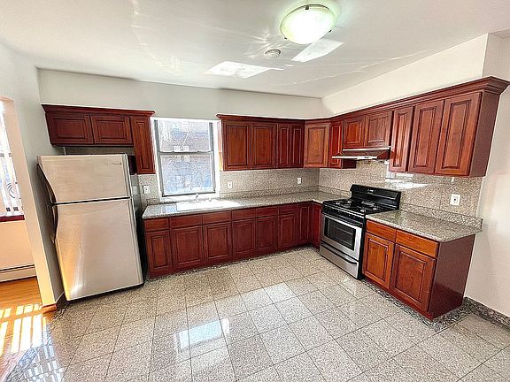 3rd image of 873 42nd St APT 2D