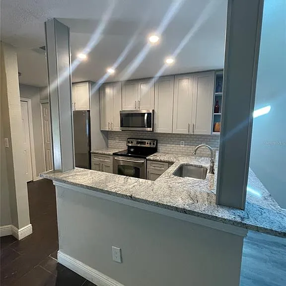 7652 Spring Bay Cv #3 — Photo 5