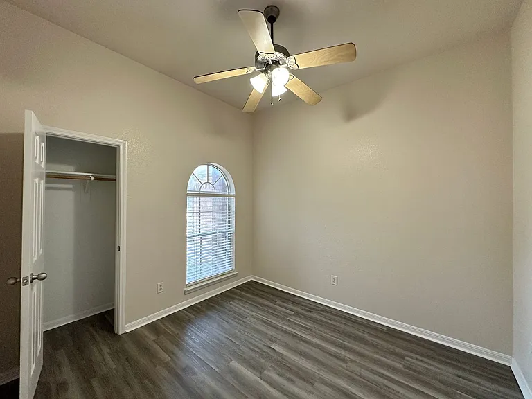 2709 Hydrangea Ave — Photo 30