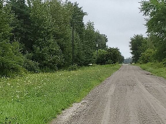 3rd image of 2600 Rowe Rd