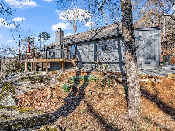 2nd image of 456 Youngs Mountain Dr