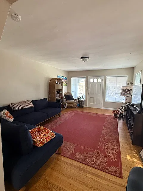 551 Liberty St — Photo 4