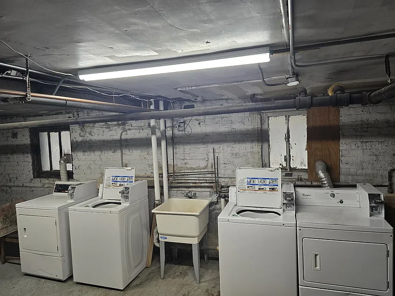 4833 N Wolcott Ave #1B — Photo 9
