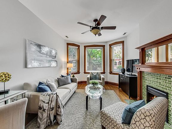 3rd image of 2316 W Cortez St APT 1W