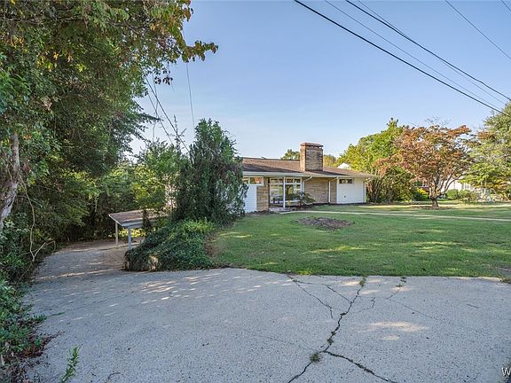 4th image of 15 Windsor Dr