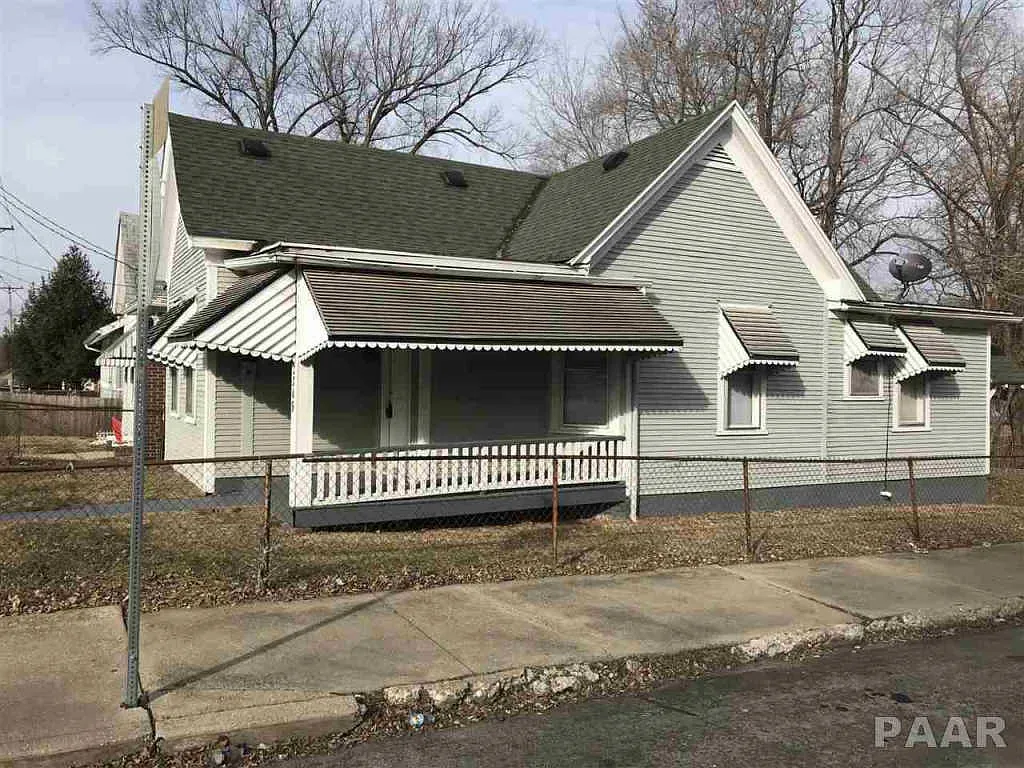 2309 W Lincoln Ave photo 1