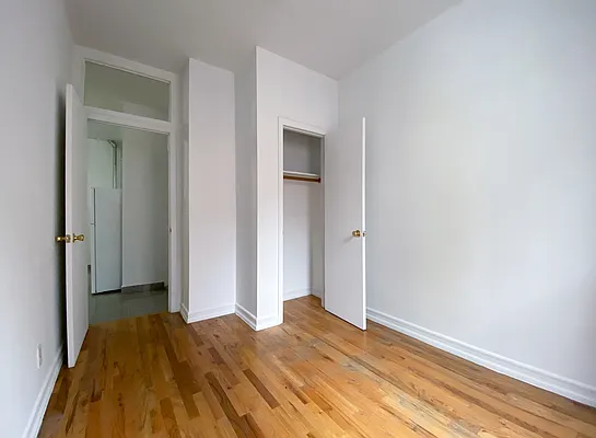 Rented by Kahen Properties | media 4