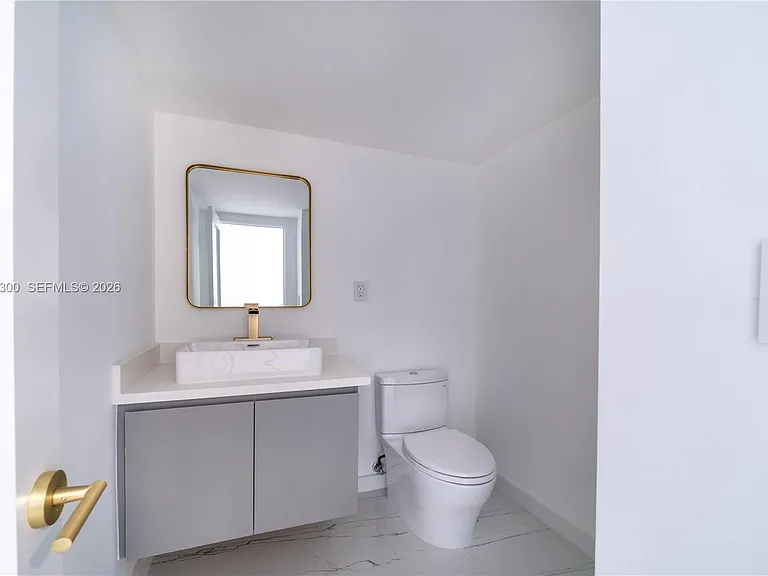 19380 Collins Ave #1105 — Photo 9