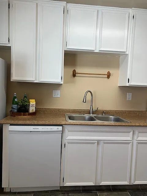 New dishwasher and updated faucet