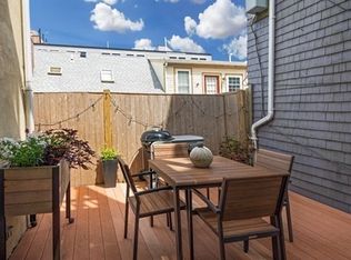 252 W 3rd St #1, South Boston, MA 02127