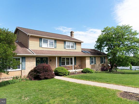 2nd image of 100 Albright Dr