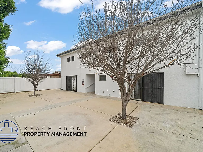 11626 Cedar Ave — Photo 74