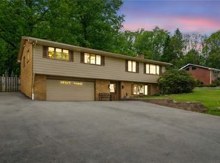 124 Hilton Rd, Greensburg, PA 15601