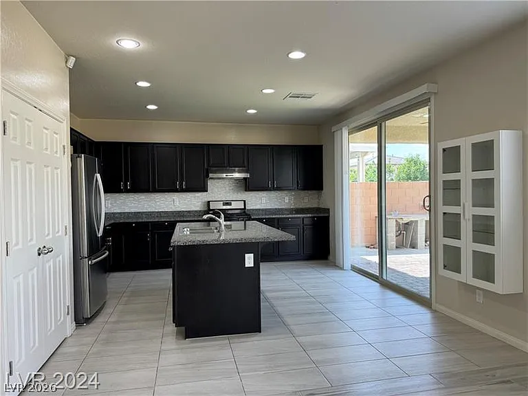 9056 Tony Ridge Ave — Photo 5