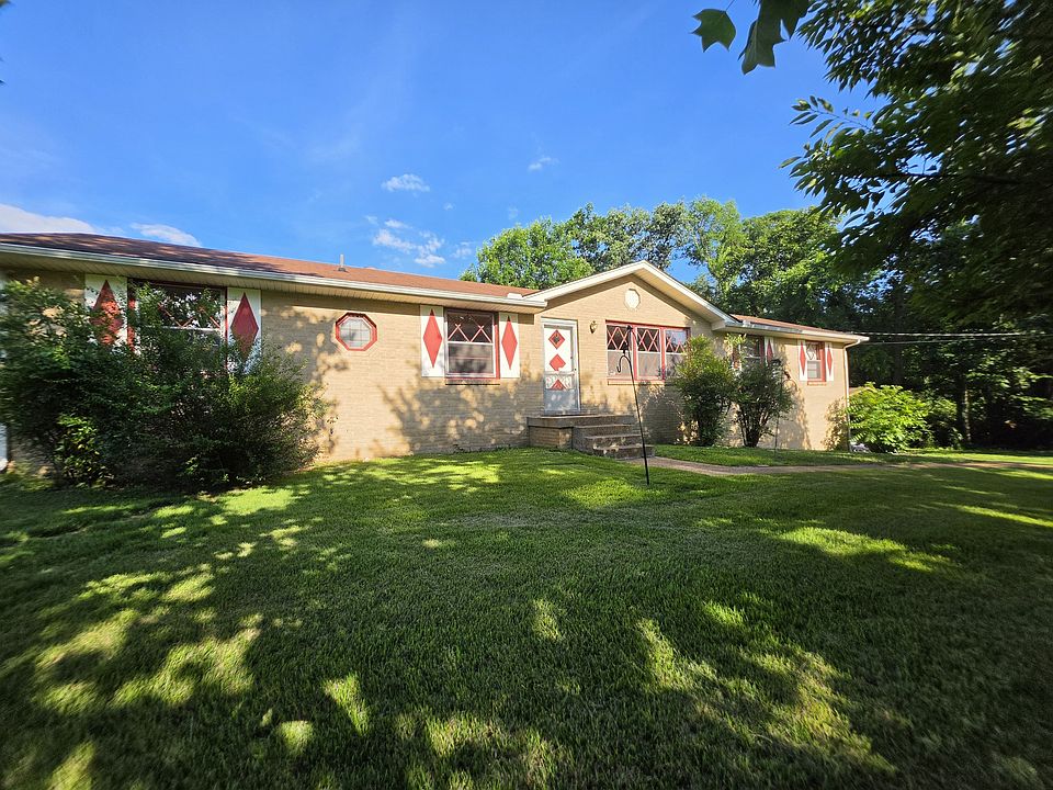 1st image of 129 Elnora Dr