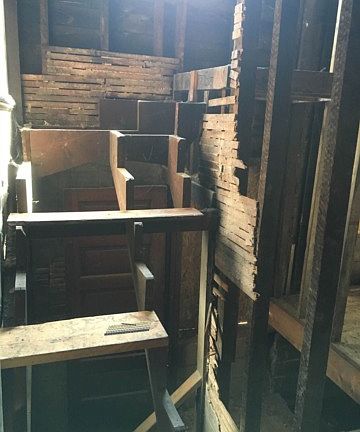 3rd image of 629 E Gum St