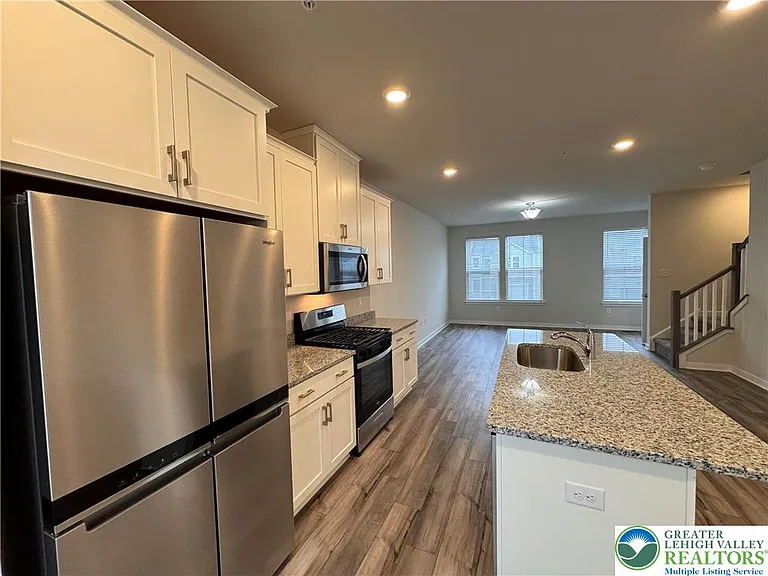 7634 Clayton Ave — Photo 11