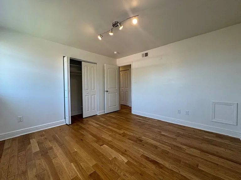 7528 Penn Avenue — Photo 13