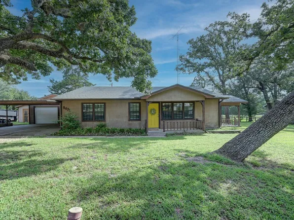 9470 Lake Forest Cir, Brenham, TX 77833
