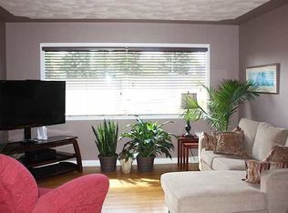 4504 Worcester Dr SW, Calgary, AB T3C 3L5