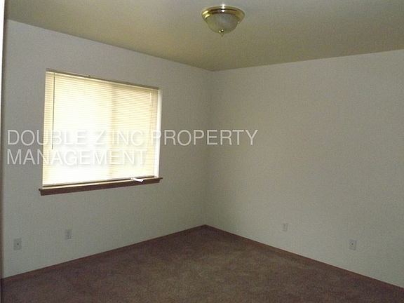 5th image of 13122 5th Avenue Ct E